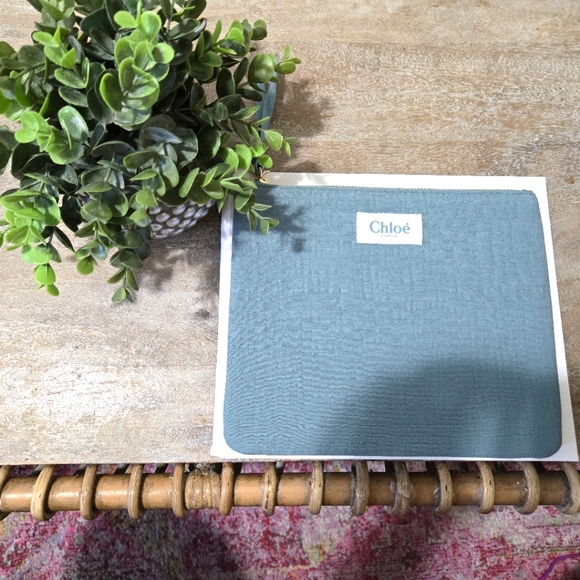 Brand New Chloe Parfum Makeup Bag and Clutch - Picture 5 of 5